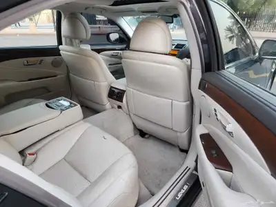 لكزس LS460L قمة النظافه 2010 12