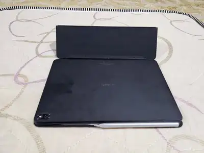هواوي ميت بوك ( E ) لابتوب وتابلت بجهاز واحد استخدام نظيف . 3