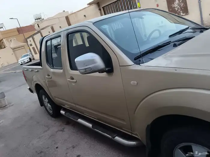 نيسان نافارا 2