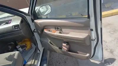 سيارة جيب نيسان 2003 3