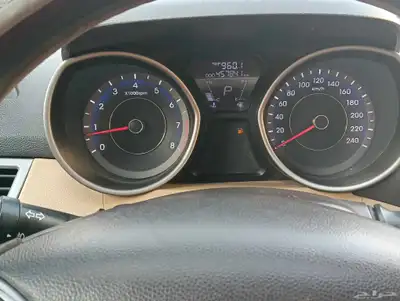 HYUNDAI ELANTRA 2013 9