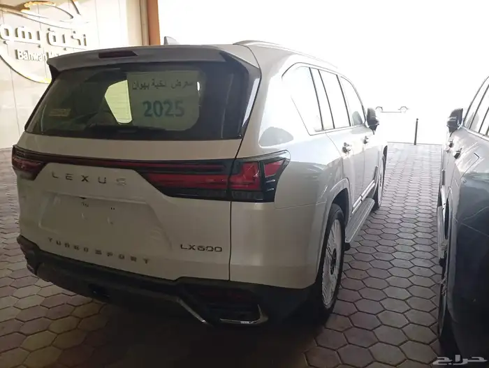 لكزس 2025. LX600 2