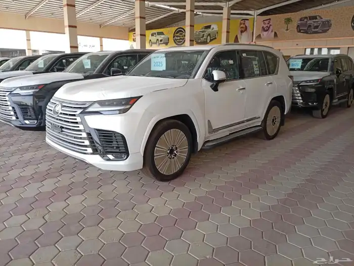 لكزس 2025. LX600 7
