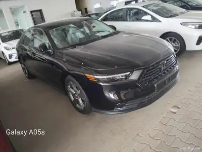 هوندا أكورد EX 2025 1