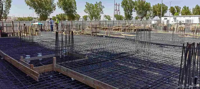 مقاول خرسانات (عظم)   متخصصون بأعمال الحداده والنجارة 1