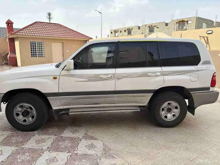 للبيع لاندكروزر موديل2002وكاله 0