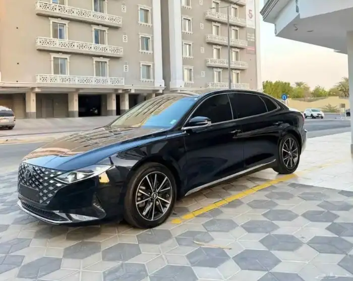 هونداي أزيرا 2021(بنزين 6V) فل الفل بدون بانوراما 1