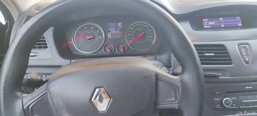 6 سلندر 2500cc الممشى 167000 9