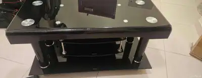 طاولة تلفزيون 2