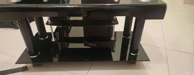 طاولة تلفزيون 1