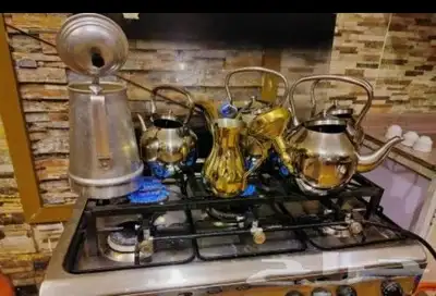 يوجد لدينا قهوجين وصبابين 5