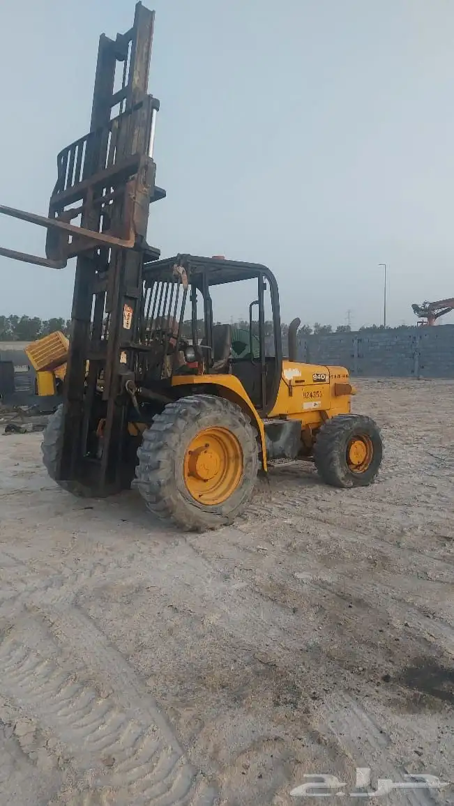 إيجار جميع أحجام الفوركلفتات 5