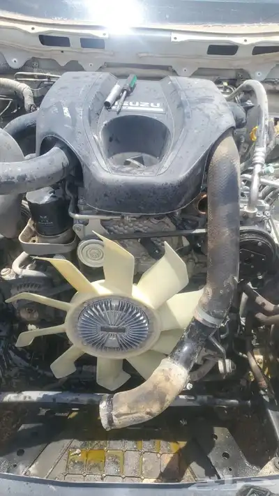 بيع قطع غيار السيارات 4