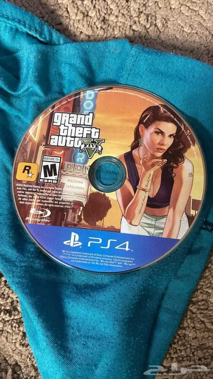 سوني فور ون تيرا مع شريط قراند للبيع 1