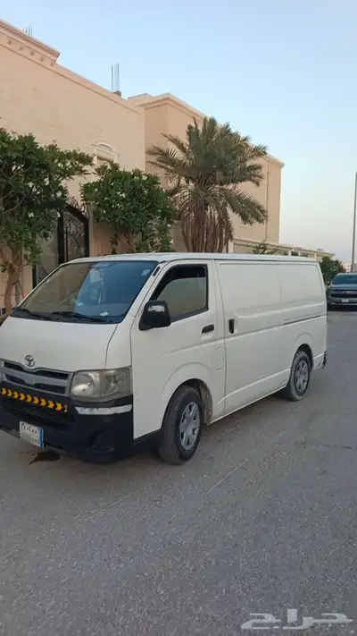Toyota hiace for rent with driver available اليجار 0