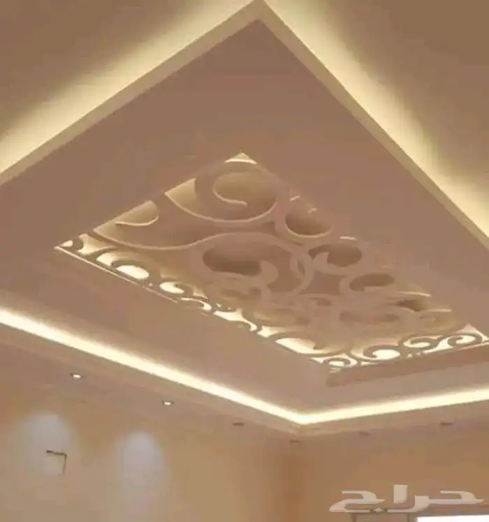 رسام وخطاط ومصمم ديكروات ومعلم دهانات 3
