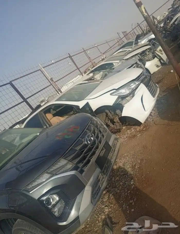 يوجد لدينا جميع انواع قطع غيار السيارات المستخدمه تشليح 1