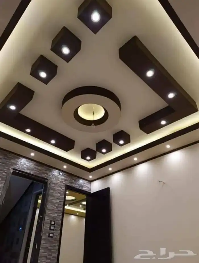 رسام وخطاط ومصمم ديكروات ومعلم دهانات 5