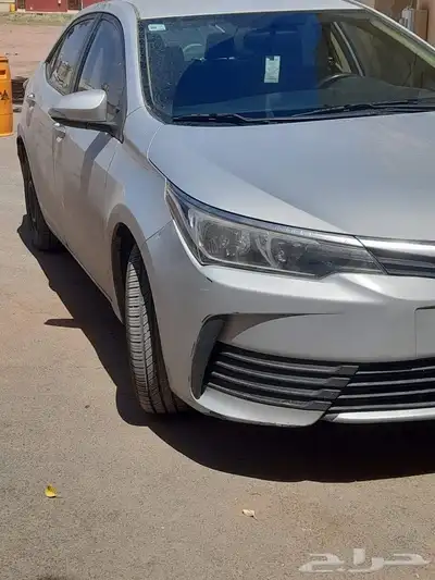 للبيع كورولا موديل 2018 عداد200 السوم 45 والبيع قريب 0
