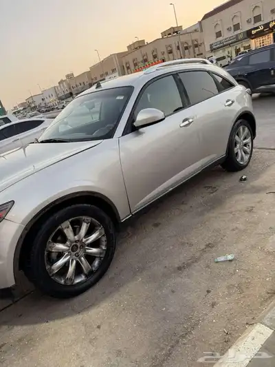 للبيع انفنتي موديل 2006 fx350 فل كامل 5