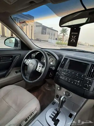 للبيع انفنتي موديل 2006 fx350 فل كامل 9