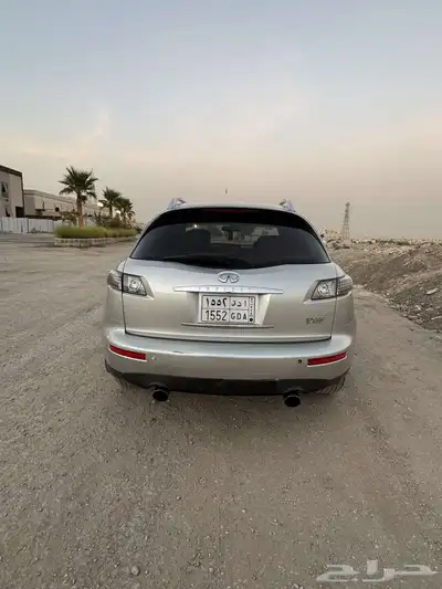للبيع انفنتي موديل 2006 fx350 فل كامل 6
