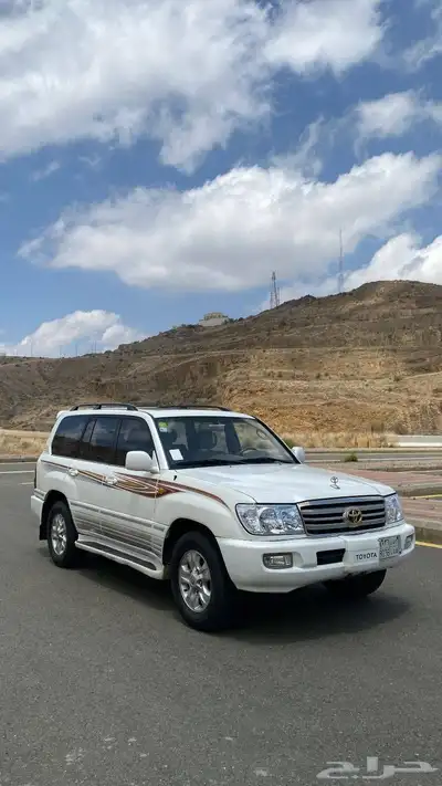 صالون لاندكروزر موديل 2006 0
