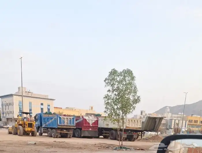 قلابات سكس شيول تريله بوكلين لحفر ودفن وهدم المباني 0