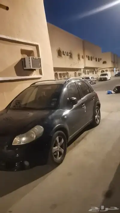 سوزوكي s x4 2010 1