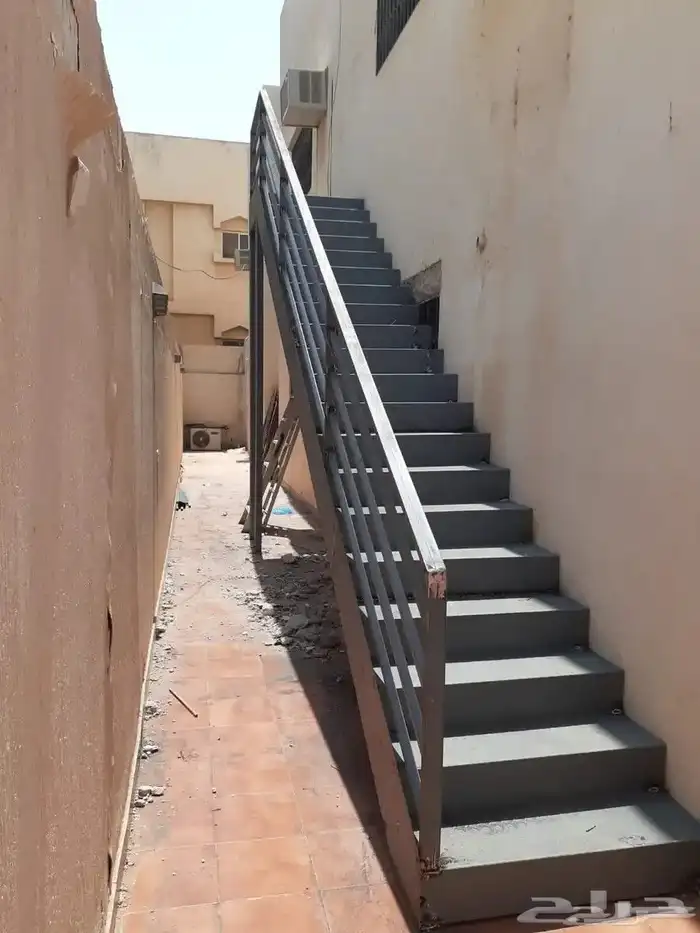 حداد مظلات سندويش بنل سواتر جميع اعمال الحداده 2