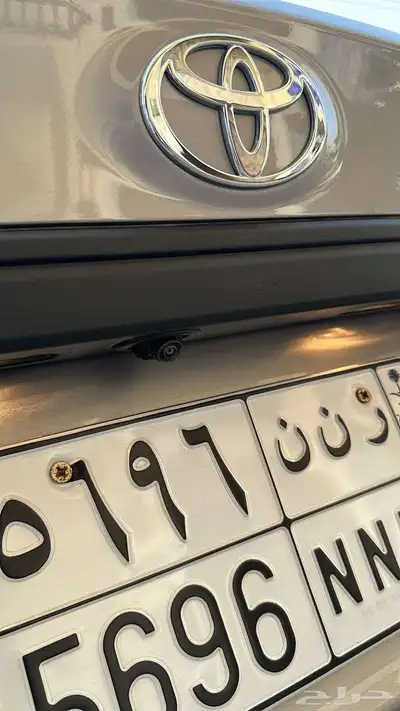 تأجير 8
