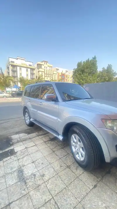 باجيرو 2015 المطلوب 37 الف الممشى 260 وكسور قابل لتفاوض 0