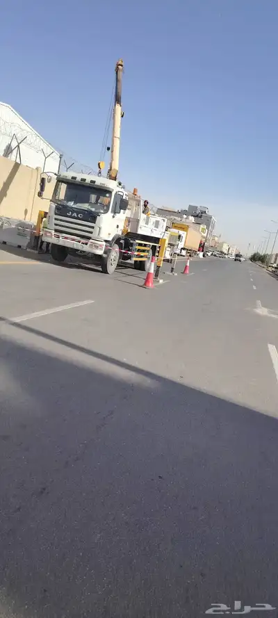 رافعات شوكيه وكرينات للايجار 3