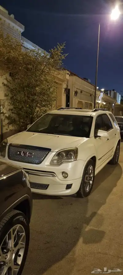 جمس أكاديا 2011 نظيف   المكيف ما يبرد   باقي السيارة نظيف 3