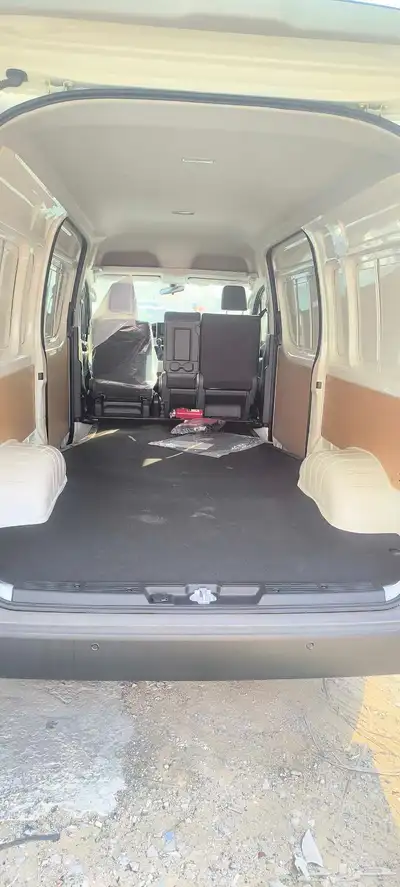 Toyota hiace cargo van diesel 2025 4