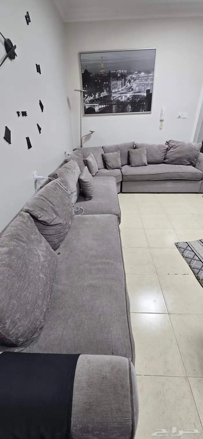 كنب و طاولة طعام وفلتر هواء للبيع 0