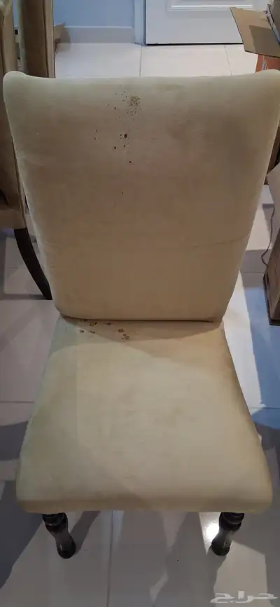 البيع طاولتين وبراد ثلاجه صغيره 5