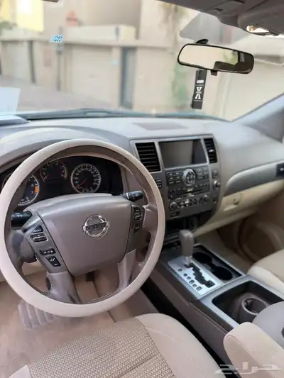 نيسان ارمادا نص فل نظيف جدا بدون دبل 2015 13