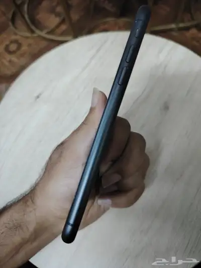 ايفون 11 العادي 256قيقا 6