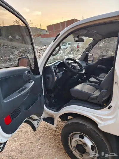كيا 2023دينا 0