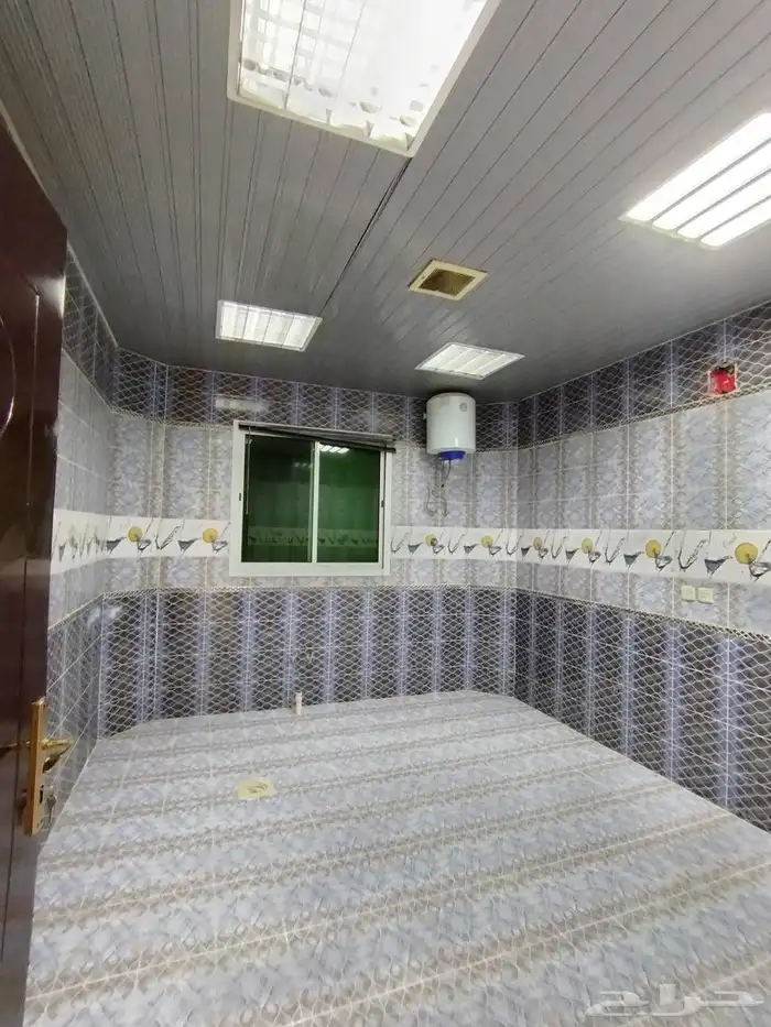 دور ارضي عوائل للايجار في حي العارض 5