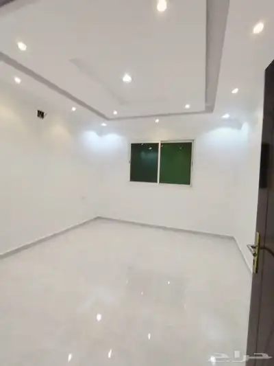 دور ارضي عوائل للايجار في حي العارض 1