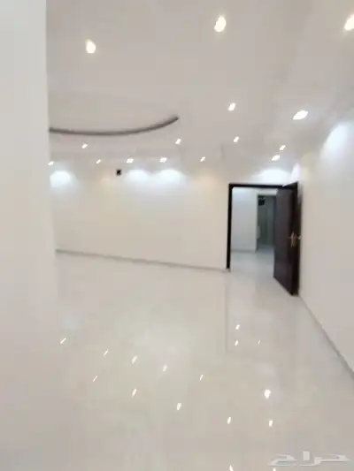 دور ارضي عوائل للايجار في حي العارض 4