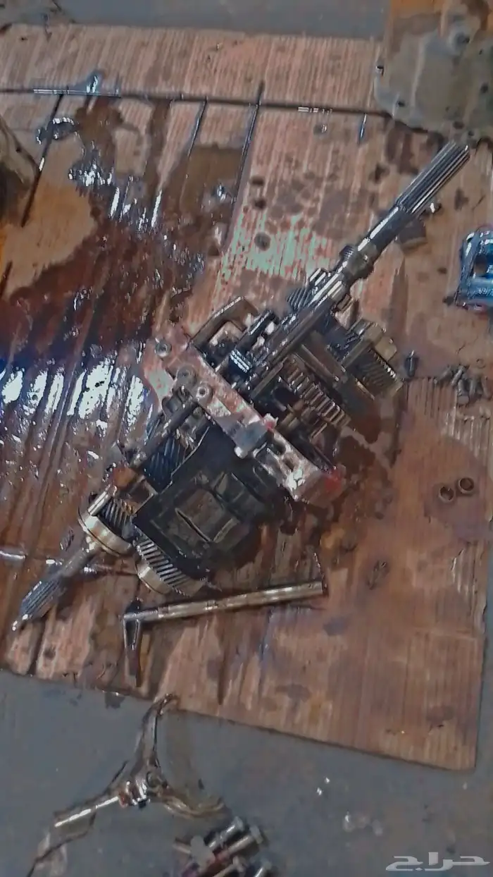 صلاح جير عادي هيلاكس( ) في جير عادي هيلاكس وقالا جي 1