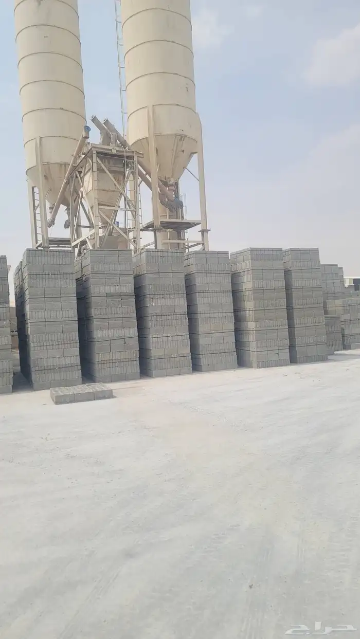 متوفر لدينا جميع مواد بناء رمل اسمنت بلك دفان انترلوك بندوره 12