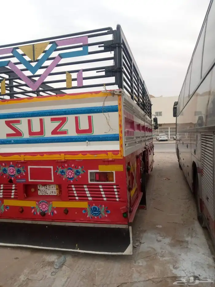 Isuzu 2005 1