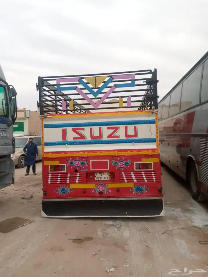Isuzu 2005 3