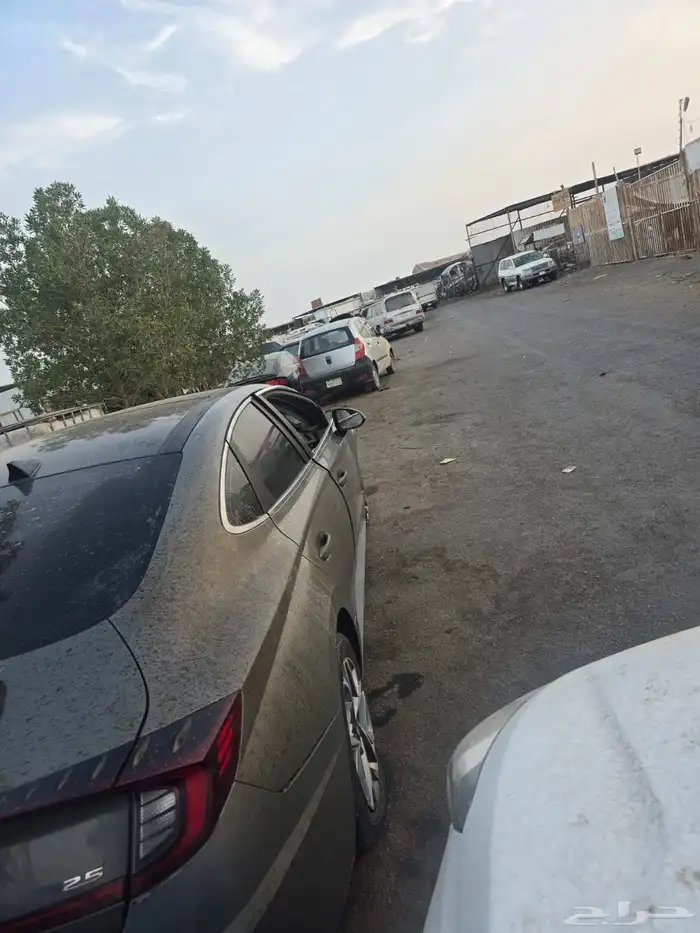 يوجد لدينا قطع غيار هونداي سوناتا 2023 تشليح 2