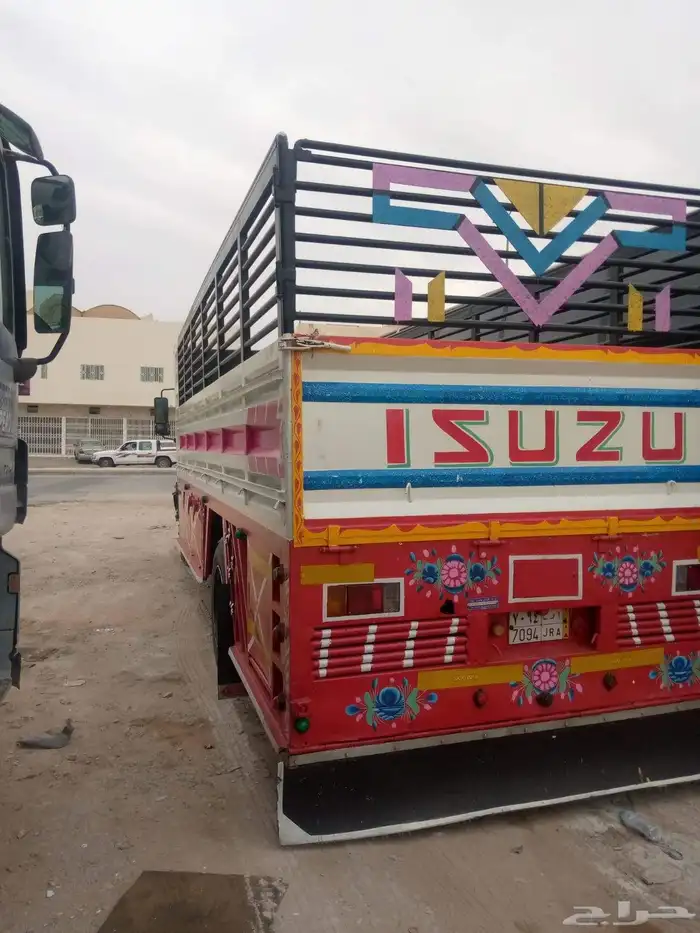Isuzu 2005 5