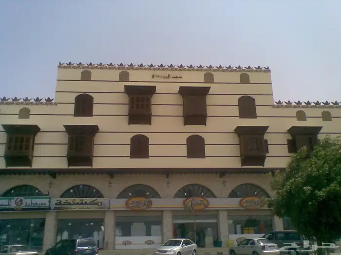 موقع تجاري سكني للبيع 0